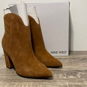 Nine West women’s Ghost ankle boots size 6